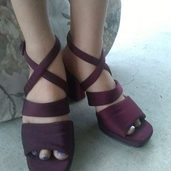 I am selling 2pairs of heels - Picture 7 of 7